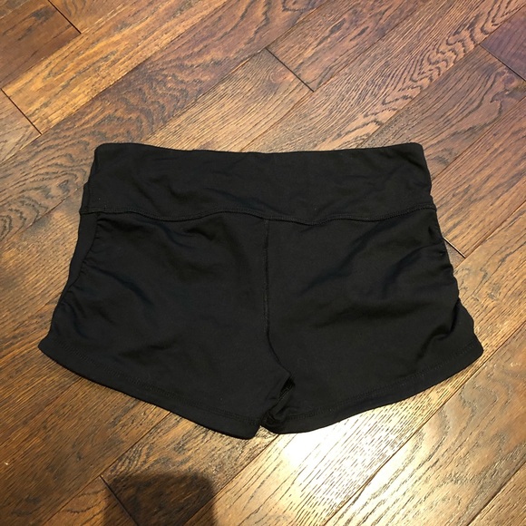 Titika shorts - Picture 5 of 5